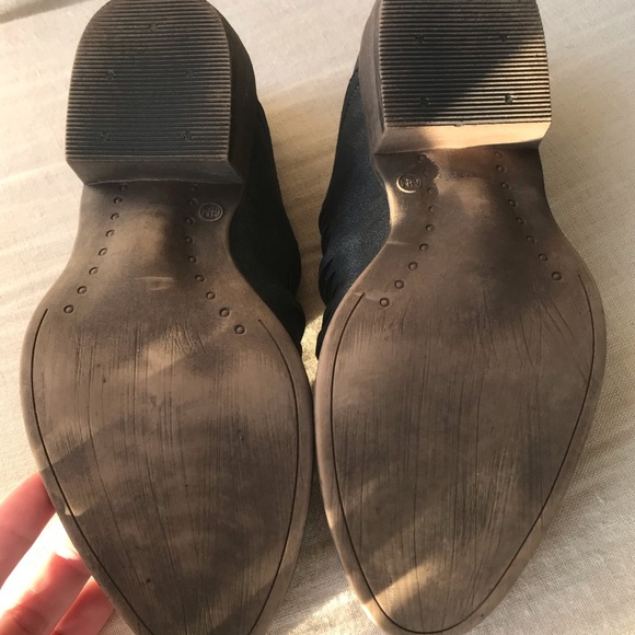 Coconuts by Matisse Powell Booties - Picture 7 of 7